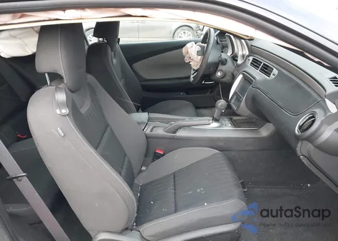 2013 Chevrolet Camaro 2Ls from USA, damaged, VIN 2G1FA1E38D9151835